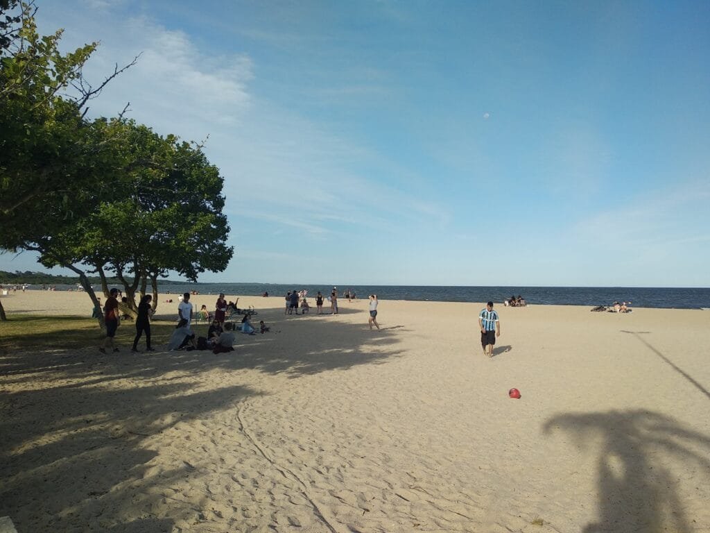 praia laranjal pelotas